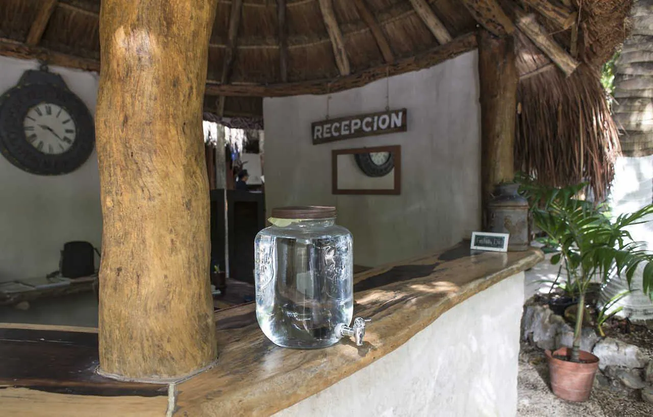 Hotel Maya Cabanas Y Cenote Tulum 2*,  México